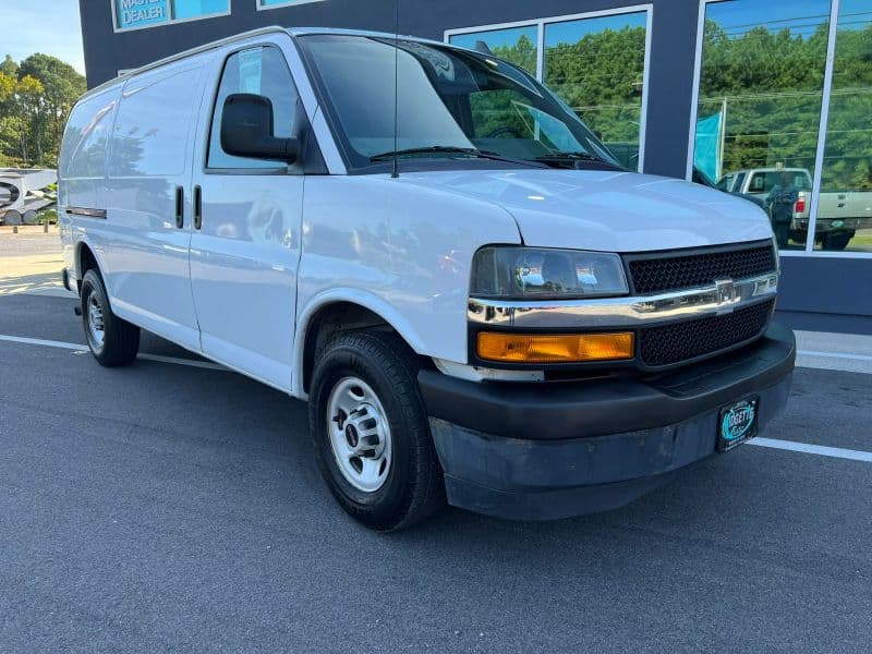 2020 GMC Savana 2500 Cargo Regular Van 3D - Image 4
