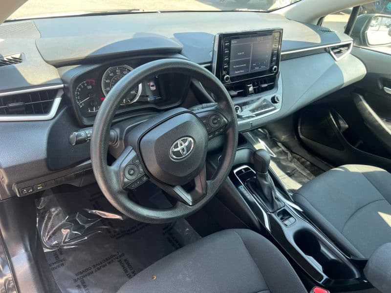 Photo 3 of 2020 Toyota Corolla LE Sedan 4D