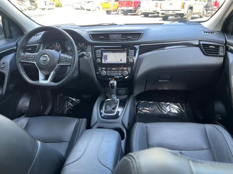 Photo 3 of 2017 Nissan Rogue Sport SL Sport Utility 4D