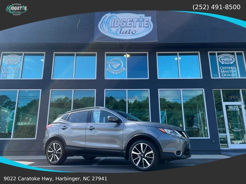 Photo 1 of 2017 Nissan Rogue Sport SL Sport Utility 4D