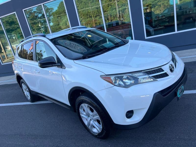 Photo 5 of 2014 Toyota RAV4 LE Sport Utility 4D