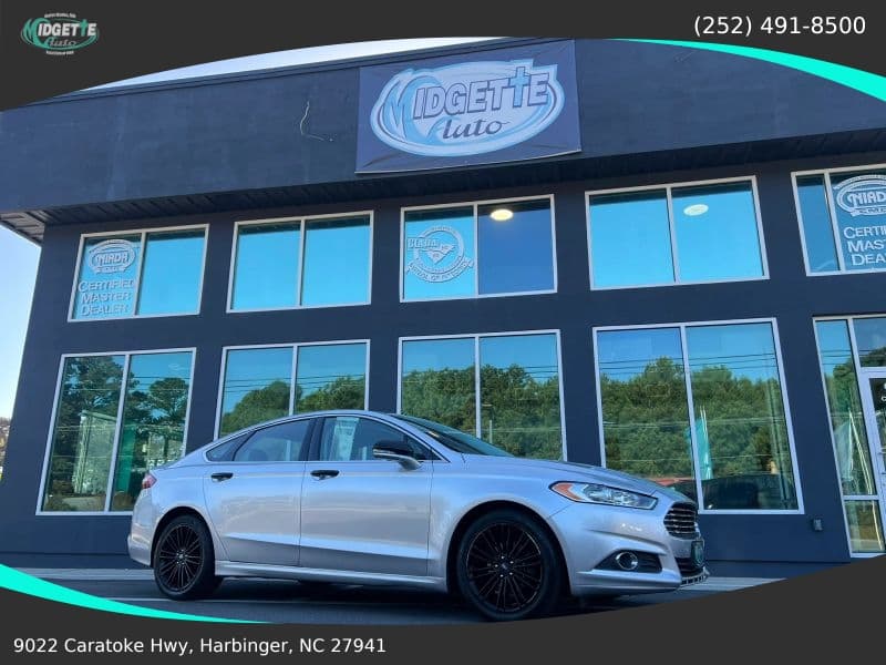 Photo 1 of 2016 Ford Fusion SE Sedan 4D