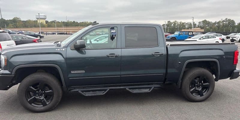 Photo 5 of 2017 GMC Sierra 1500 Crew Cab SLE Pickup 4D 5 3/4 ft