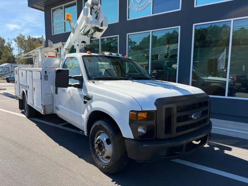 2008 Ford F350 Super Duty Regular Cab & Chassis 165 W.B. 2D - Image 4